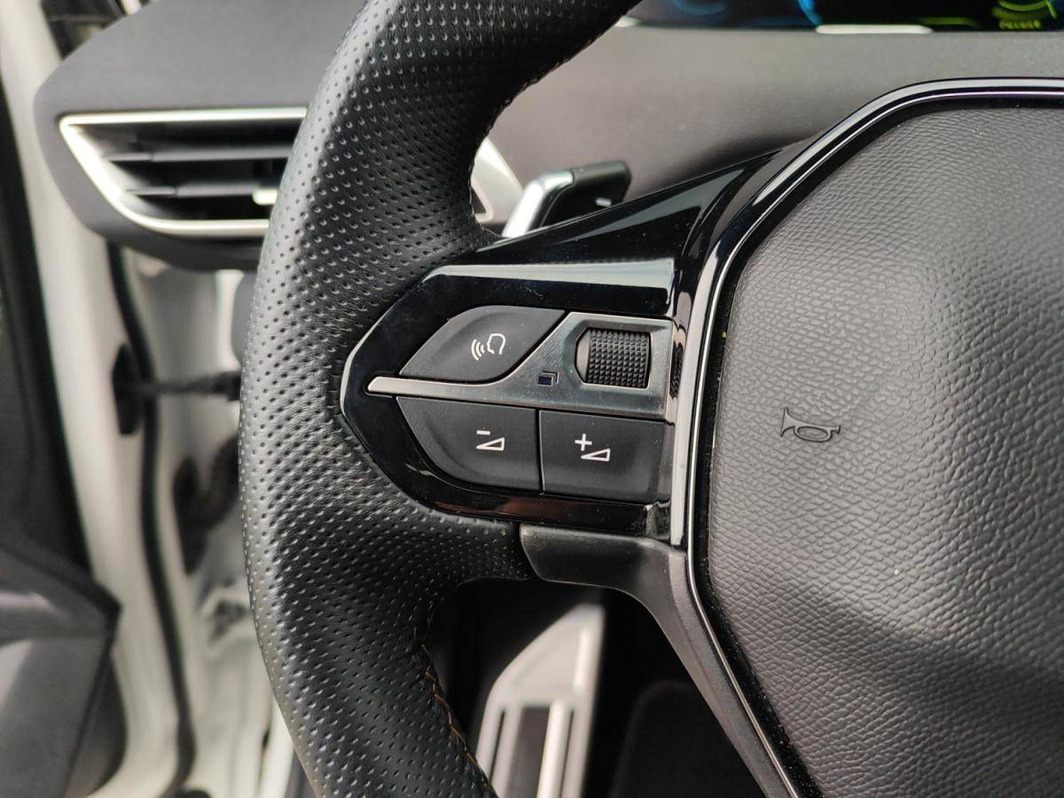 peugeot-3008-2022-hibrido-a-gasolina-1598cc