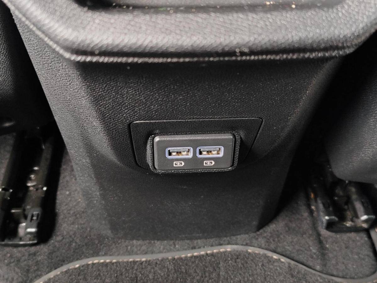 peugeot-3008-2022-hibrido-a-gasolina-1598cc