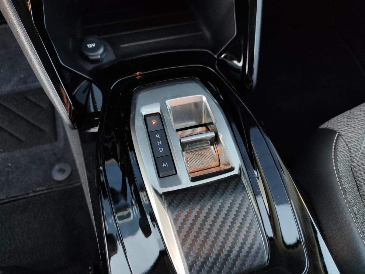 peugeot-208-2025-gasolina-1199cc