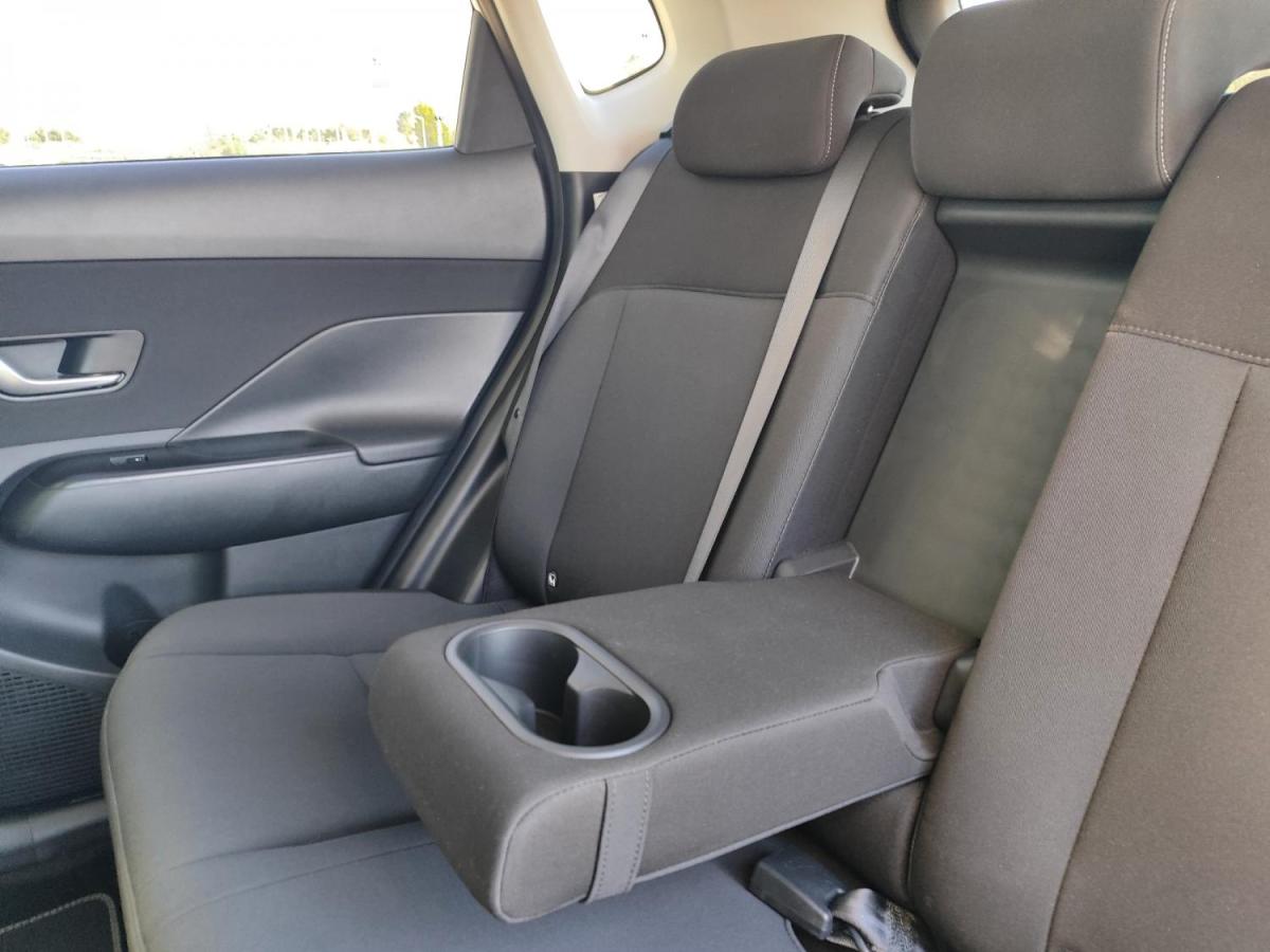 hyundai-kauai-2024-gasolina-998cc