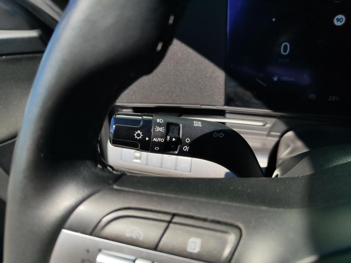 hyundai-kauai-2024-gasolina-998cc