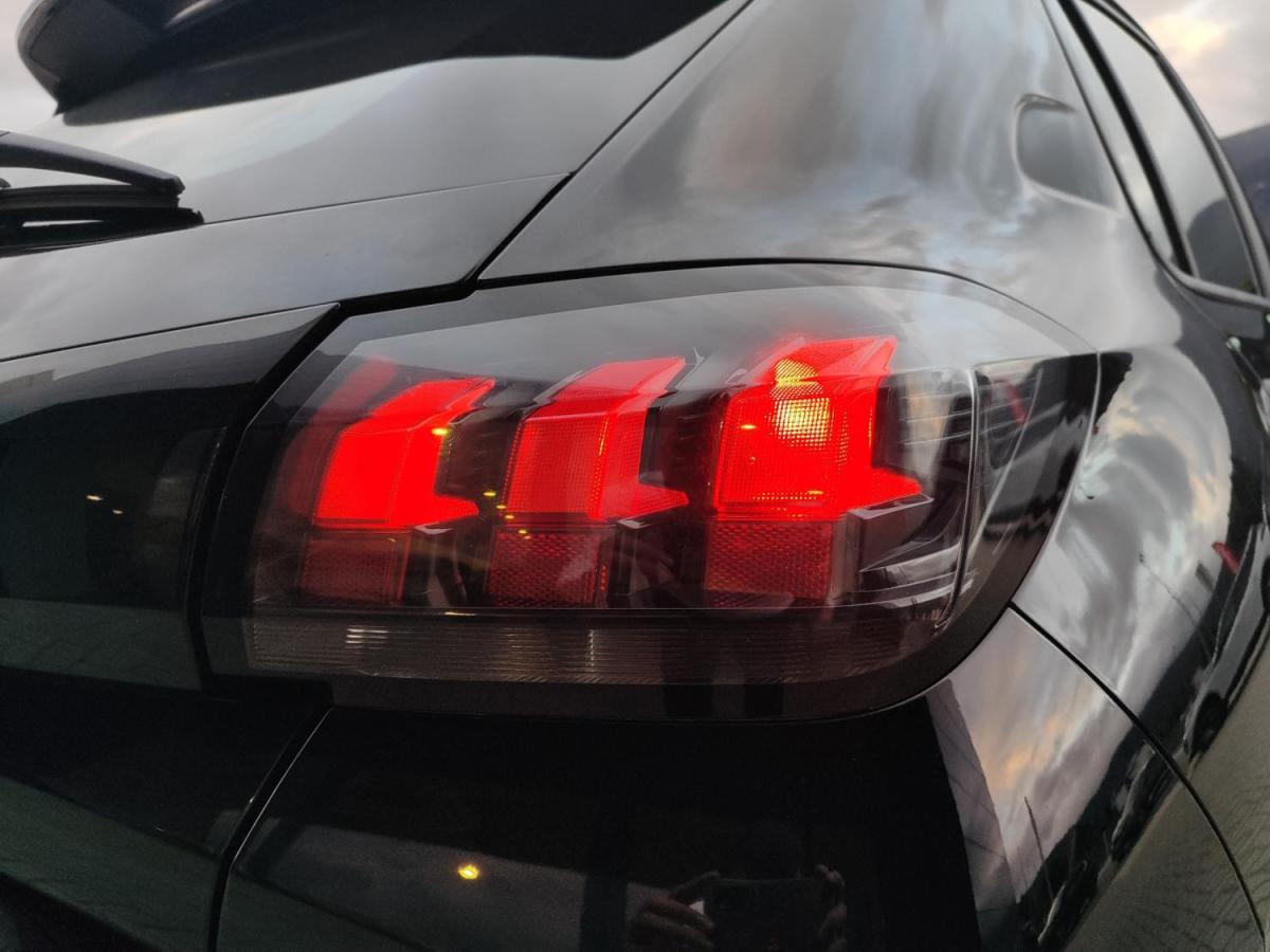 peugeot-208-2021-gasolina-1199cc