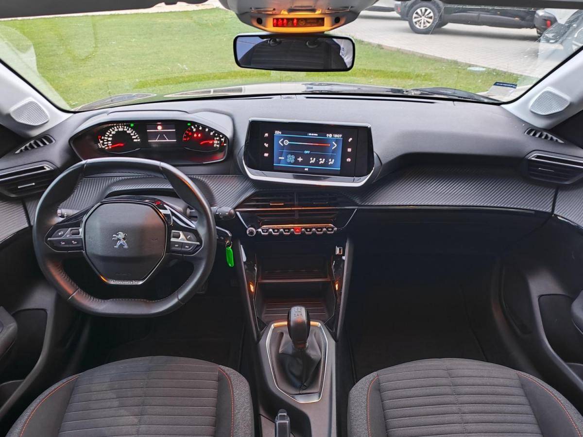 peugeot-208-2021-gasolina-1199cc
