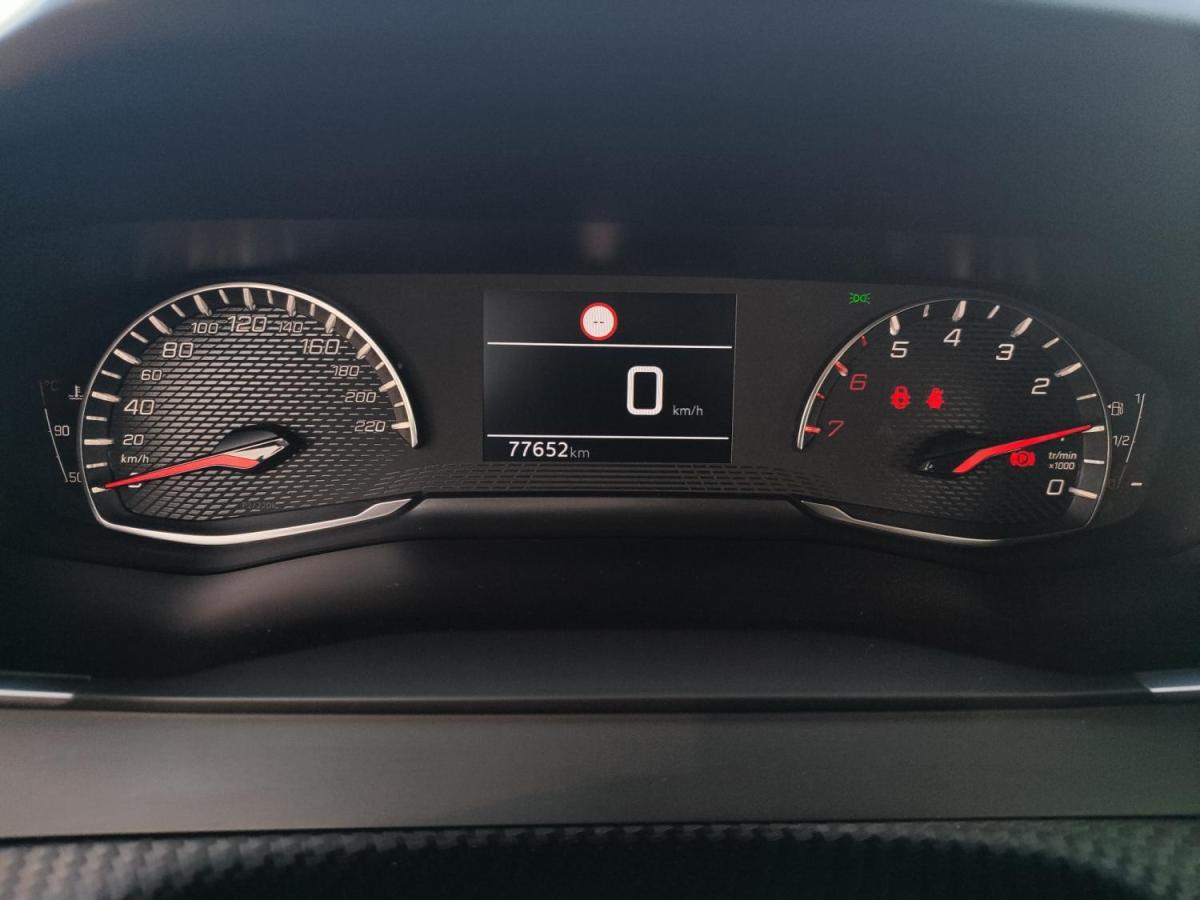 peugeot-208-2021-gasolina-1199cc
