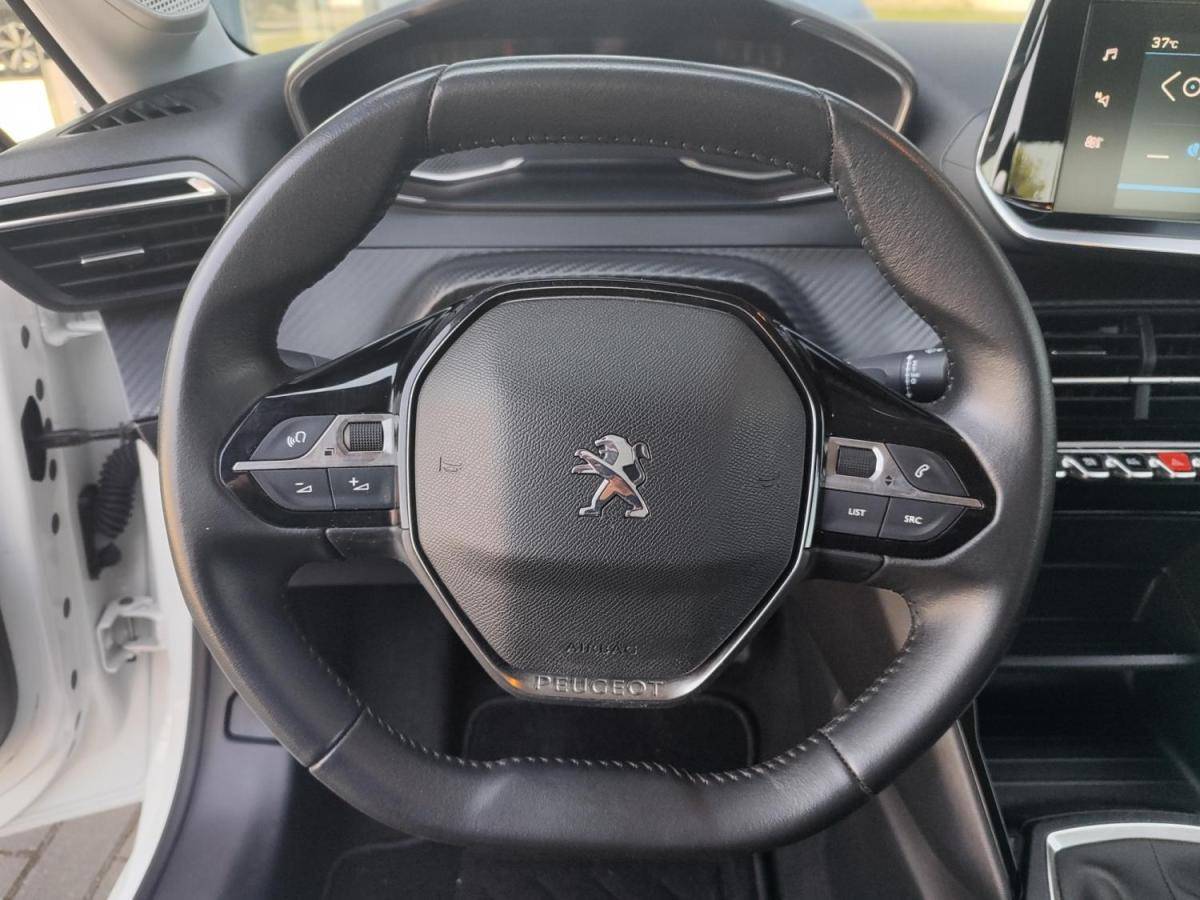 peugeot-208-2022-gasolina-1199cc