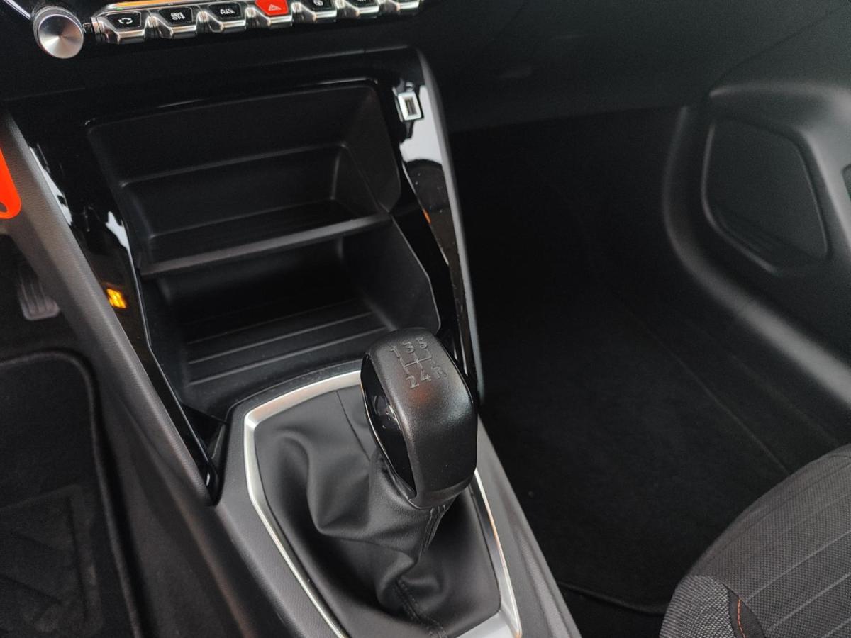 peugeot-208-2022-gasolina-1199cc