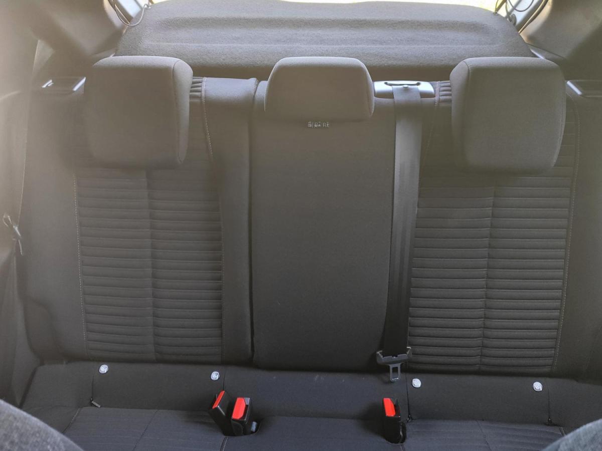 peugeot-208-2022-gasolina-1199cc