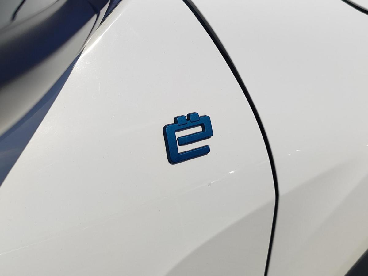 citroen-e-c4-2021-eletrico-0cc