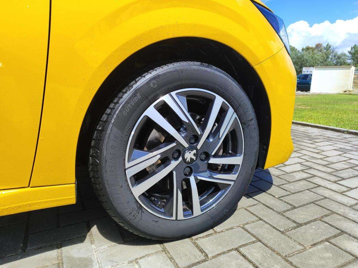peugeot-208-2022-gasolina-1199cc