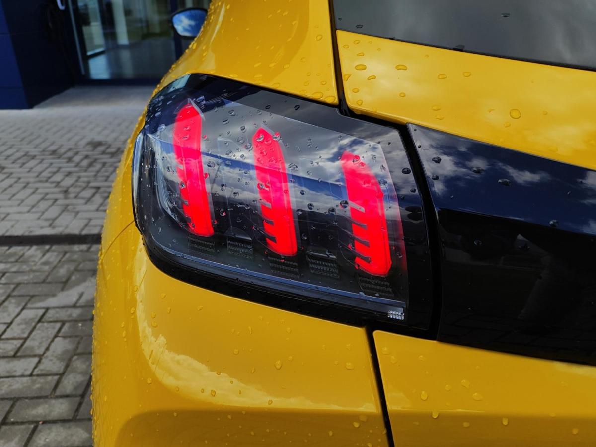 peugeot-208-2022-gasolina-1199cc