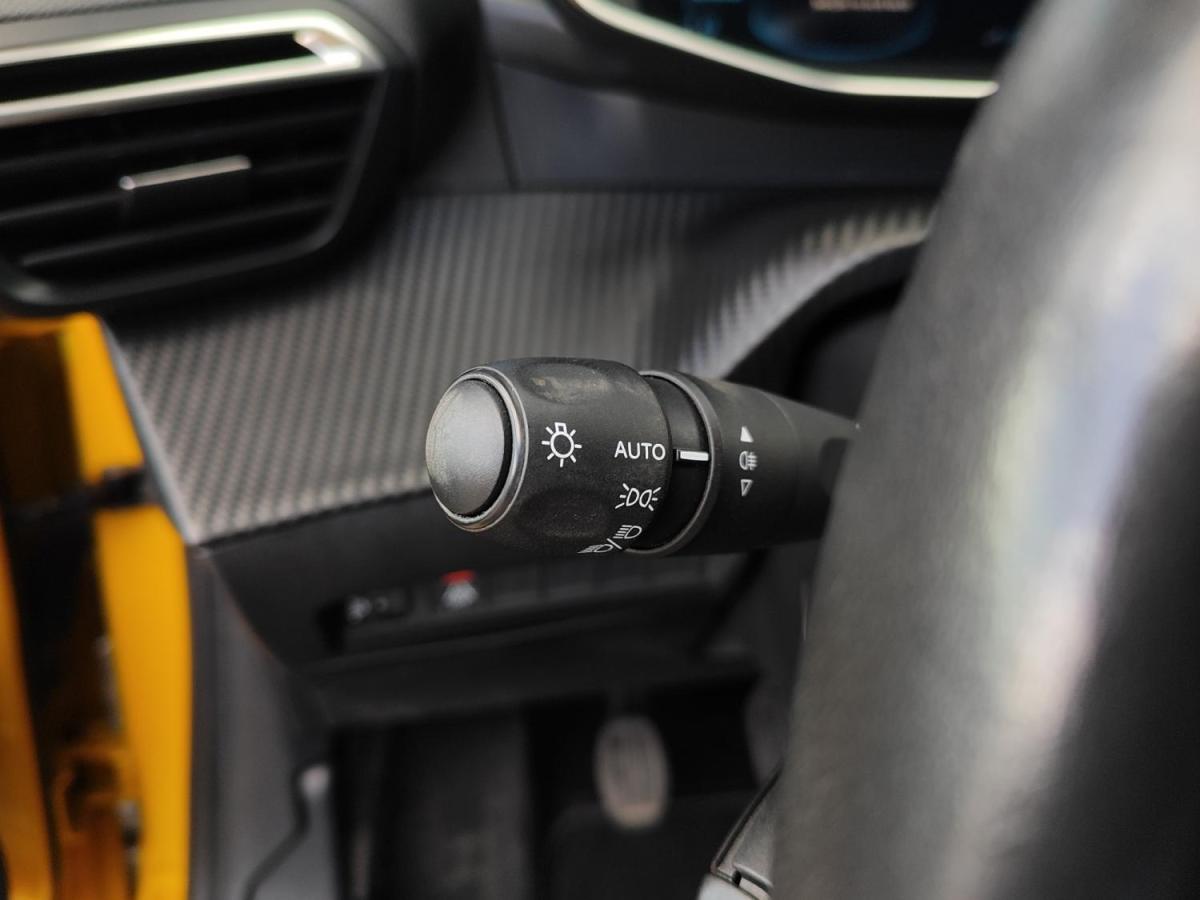 peugeot-208-2022-gasolina-1199cc