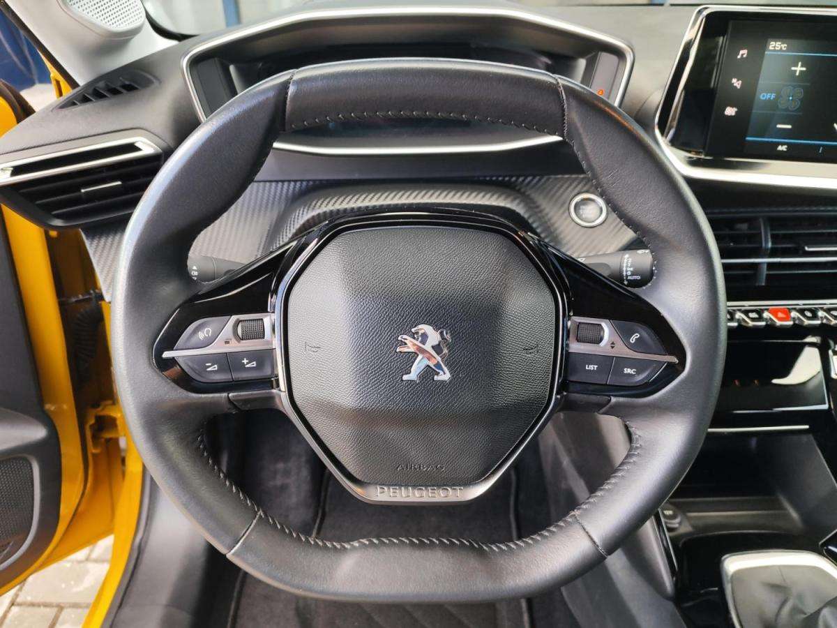 peugeot-208-2022-gasolina-1199cc