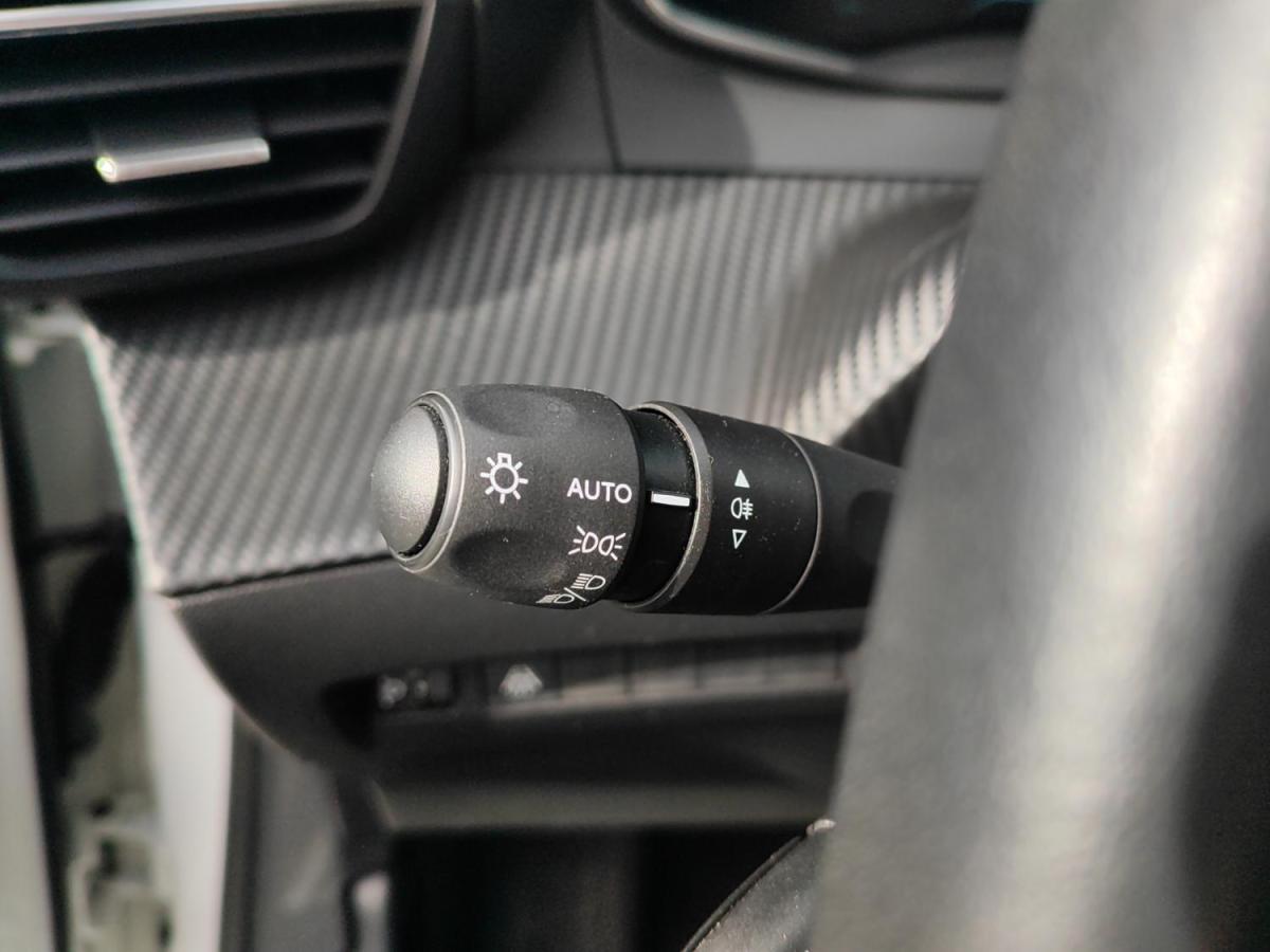 peugeot-e-208-2021-eletrico-0cc