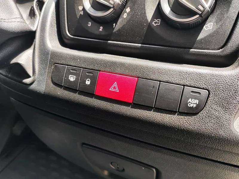 peugeot-boxer-2022-diesel-2179cc