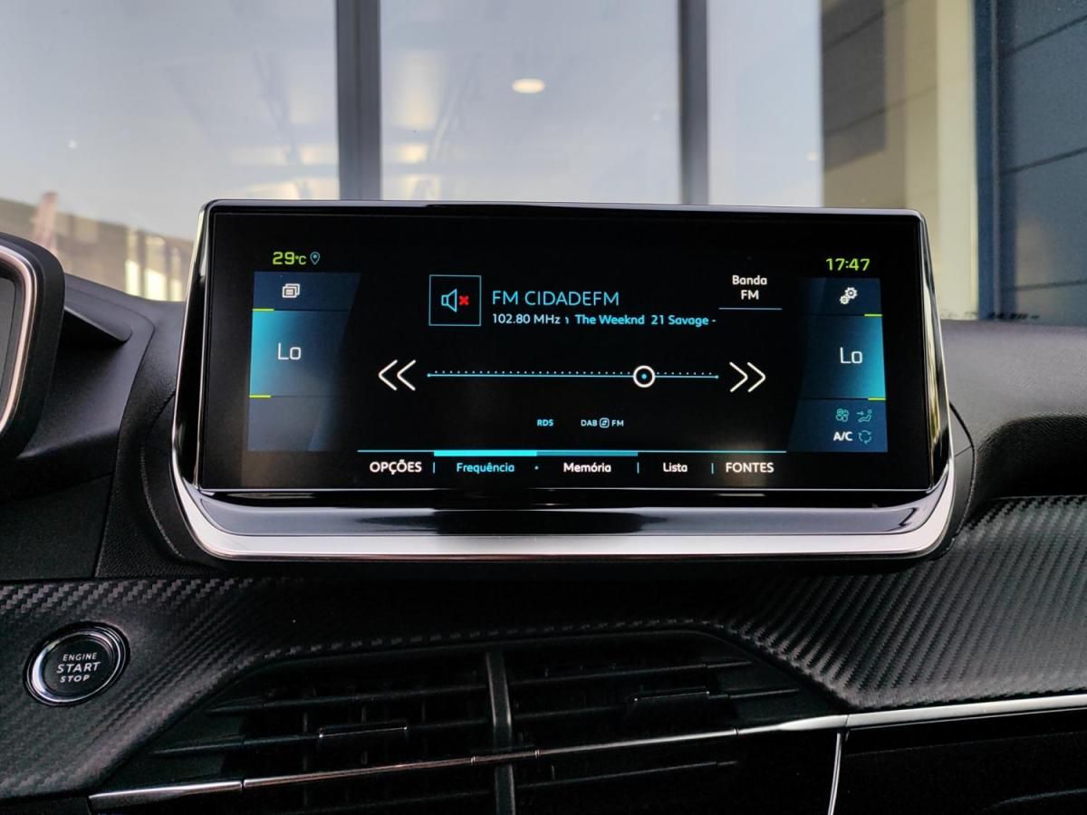 peugeot-e-2008-2022-eletrico-0cc