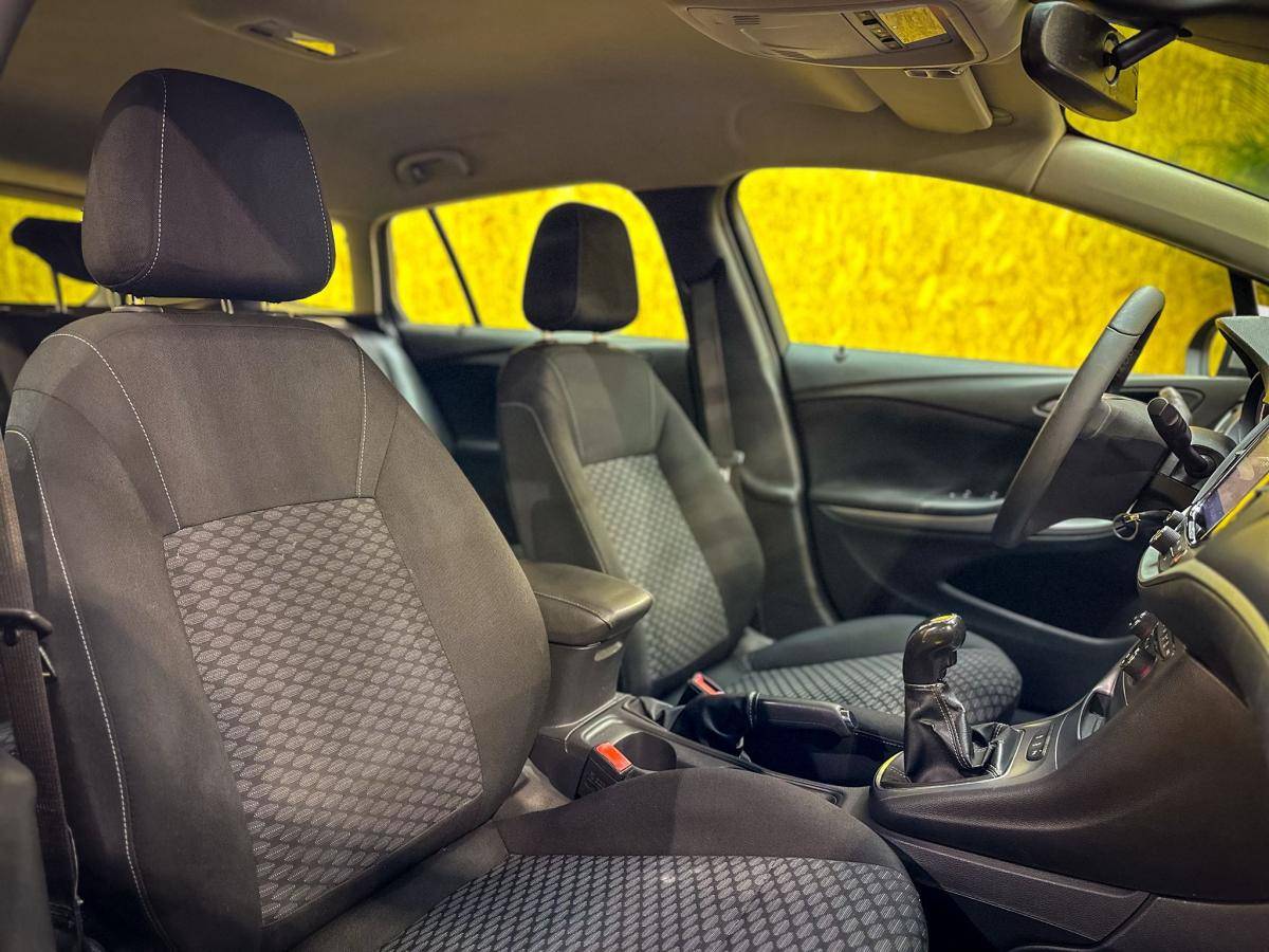 opel-astra-2017-diesel-1598cc
