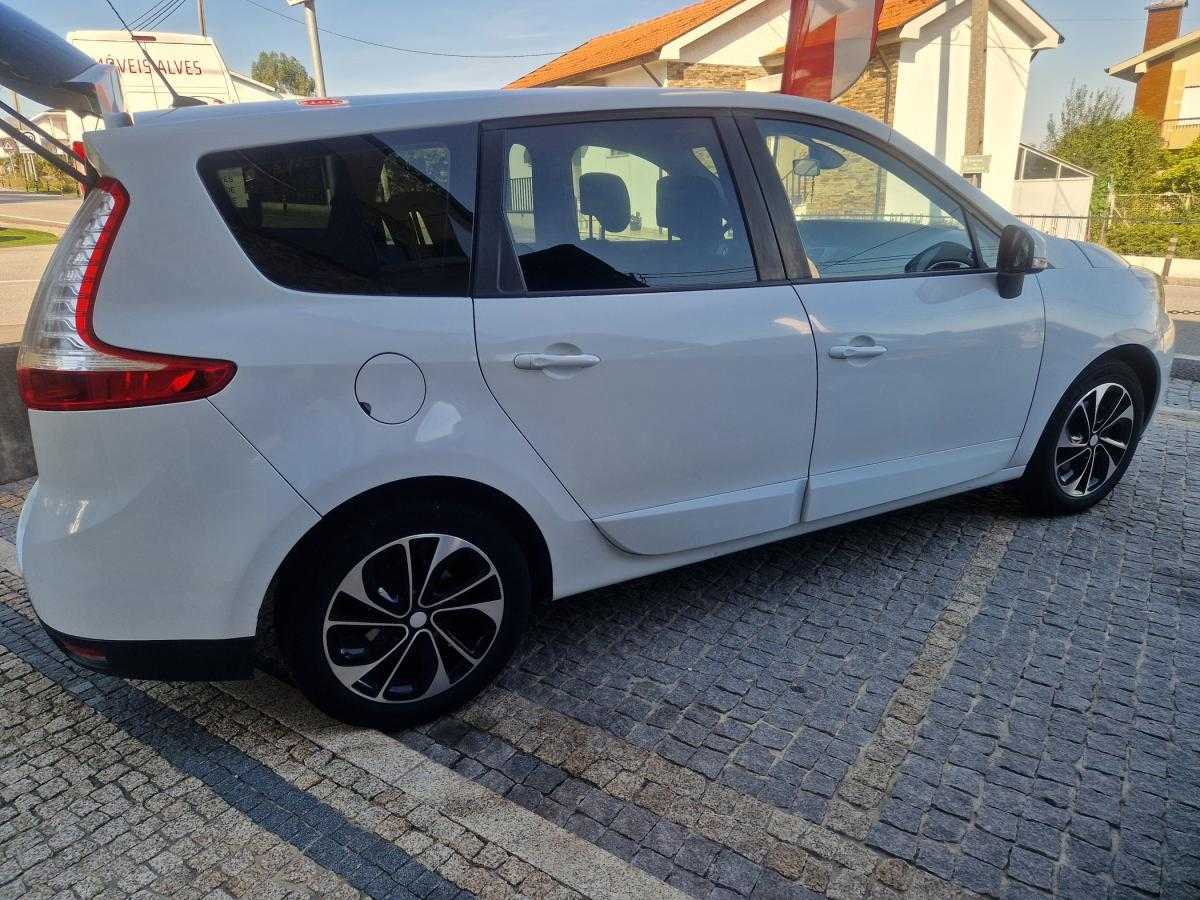renault-scenic-2013-diesel-1461cc