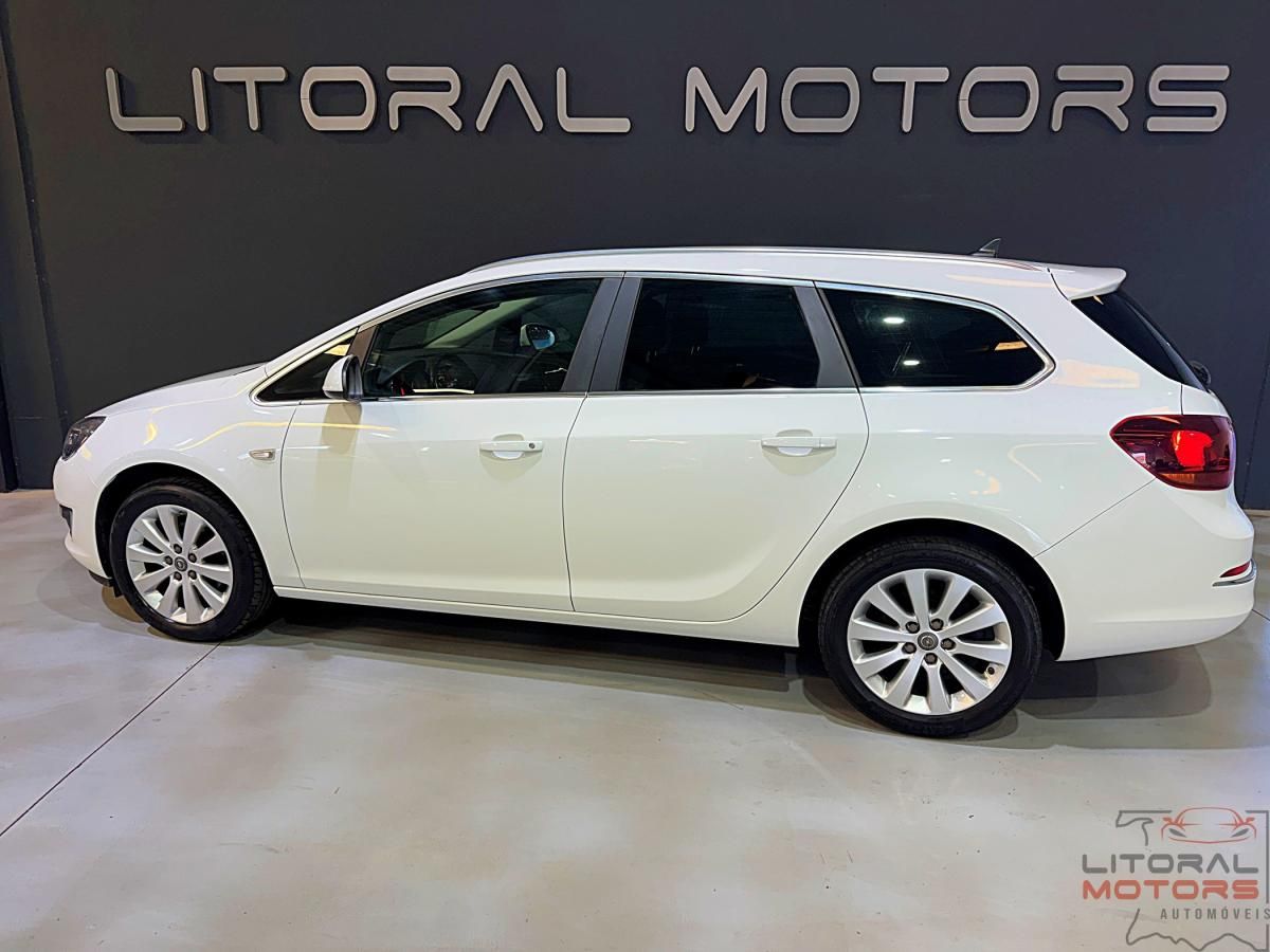 opel-astra-sport-tourer-2015-diesel-1598cc