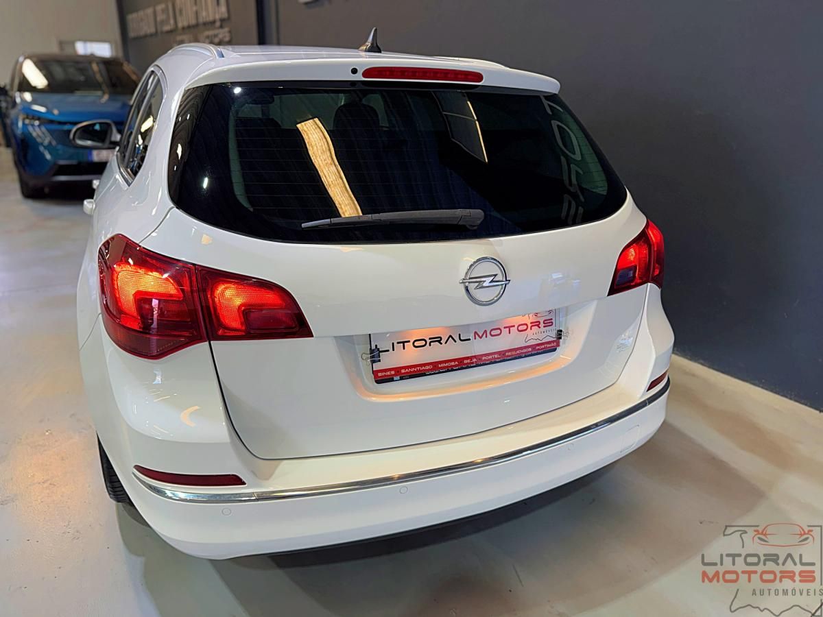 opel-astra-sport-tourer-2015-diesel-1598cc