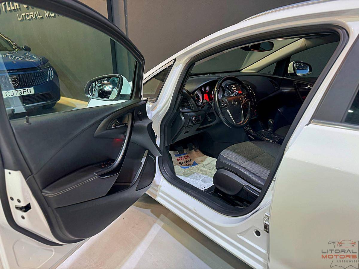 opel-astra-sport-tourer-2015-diesel-1598cc