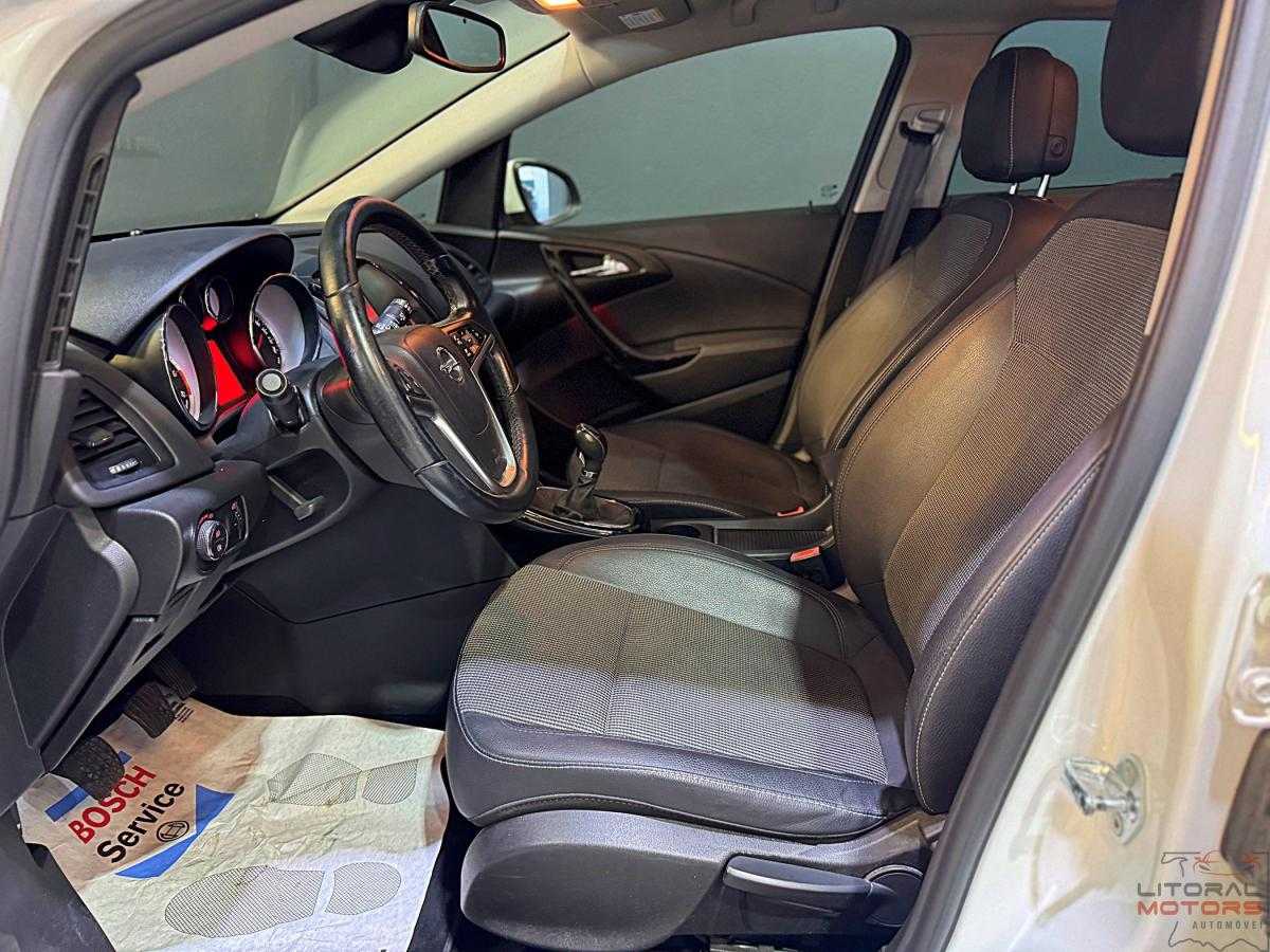 opel-astra-sport-tourer-2015-diesel-1598cc