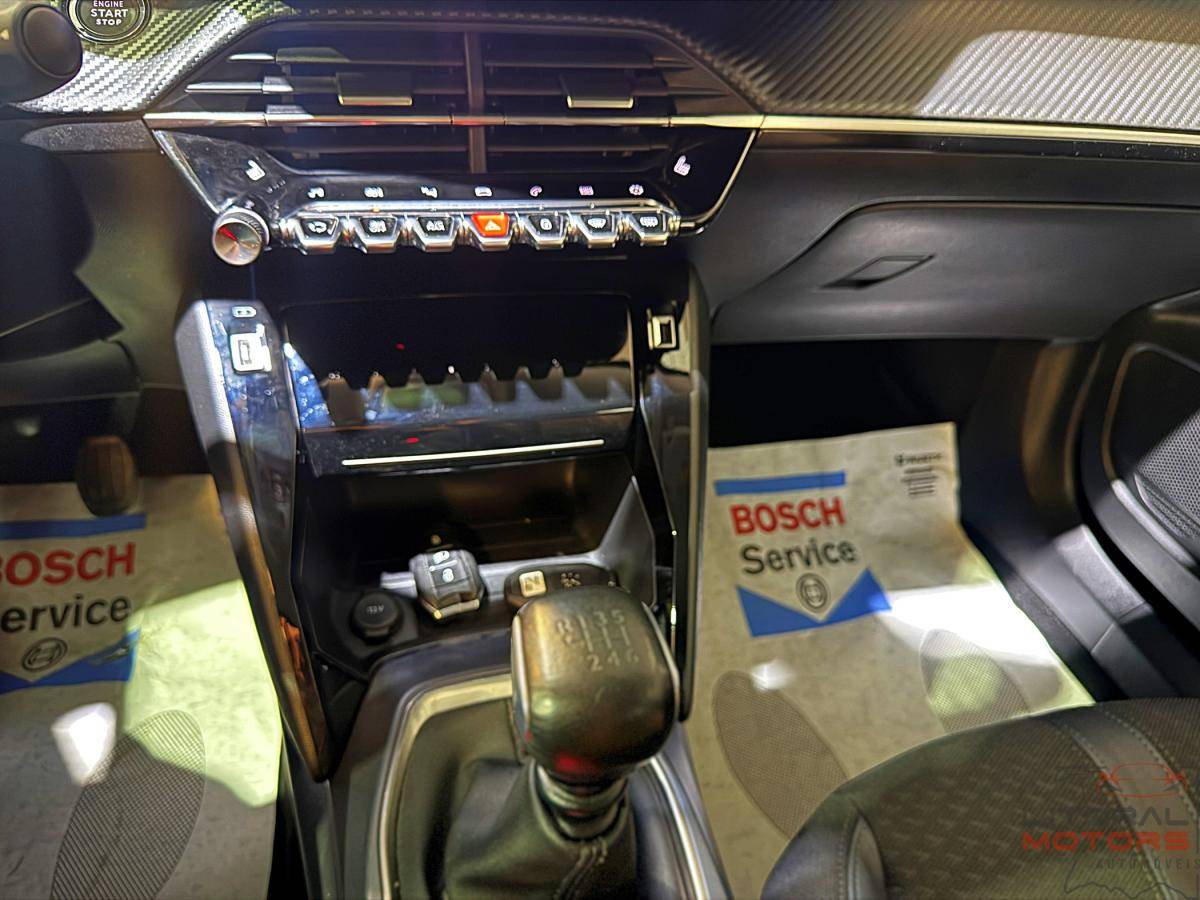 peugeot-2008-2021-gasolina-1199cc