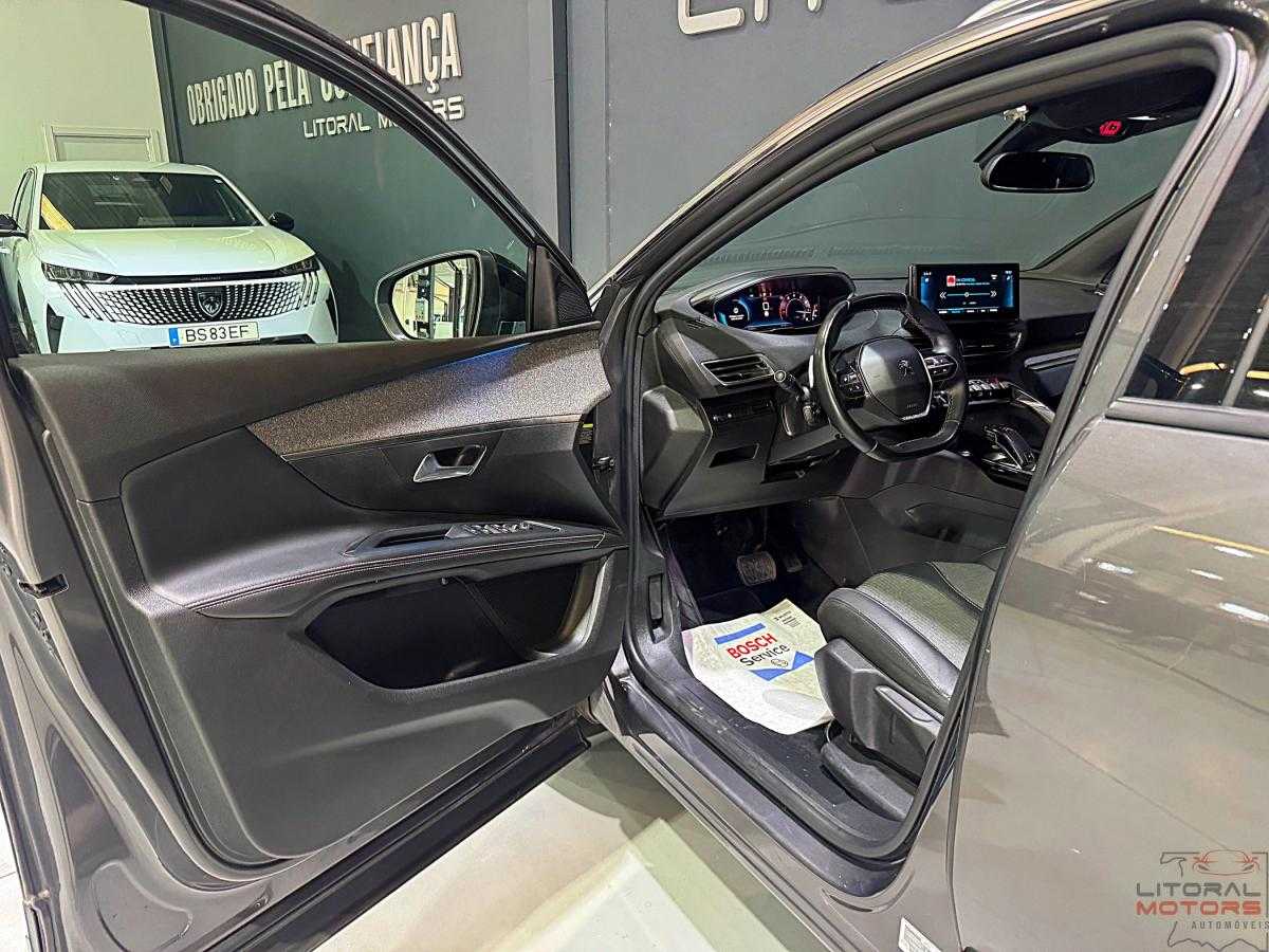 peugeot-5008-2023-gasolina-1199cc