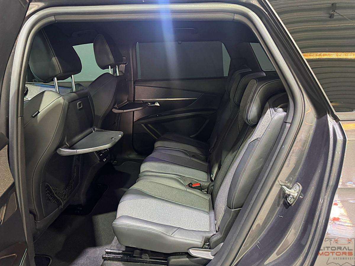 peugeot-5008-2023-gasolina-1199cc