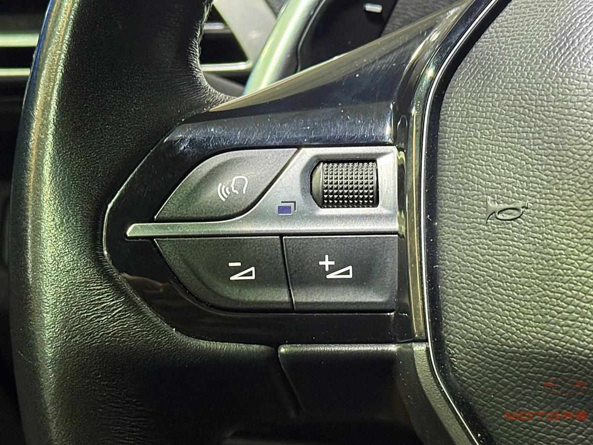 peugeot-5008-2023-gasolina-1199cc