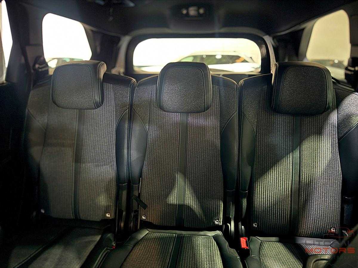 peugeot-5008-2023-gasolina-1199cc