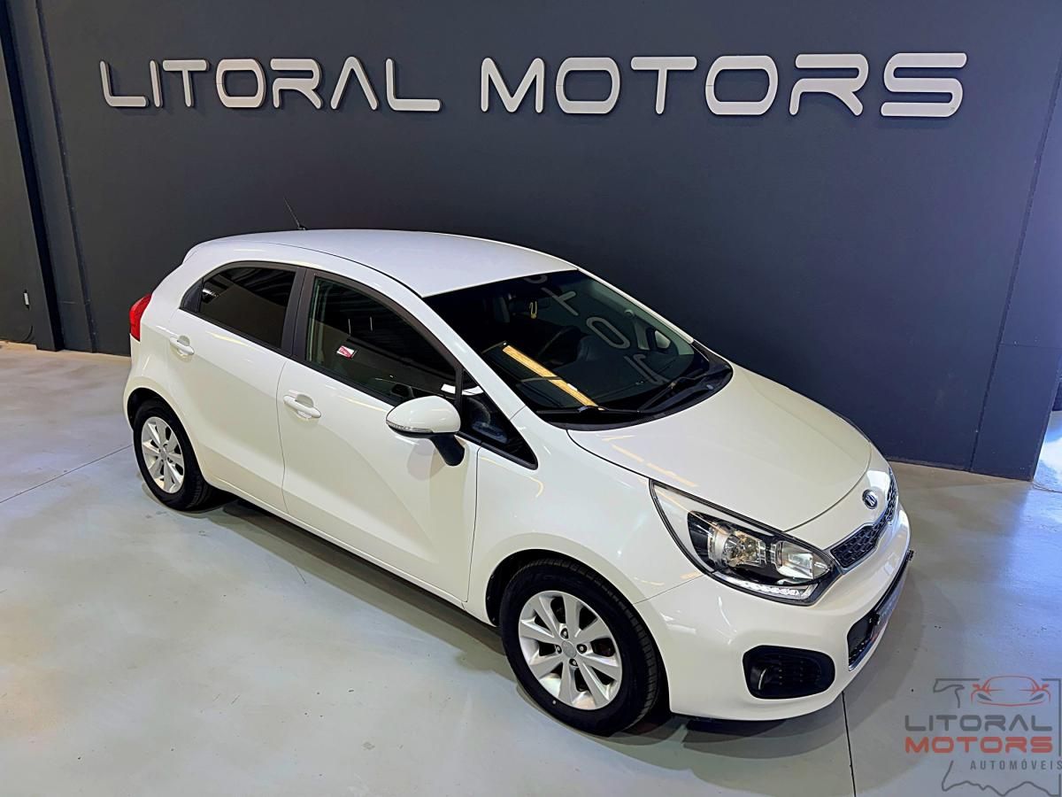 kia-rio-2013-diesel-1120cc