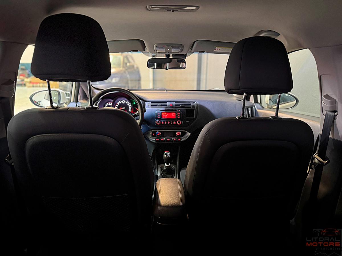 kia-rio-2013-diesel-1120cc