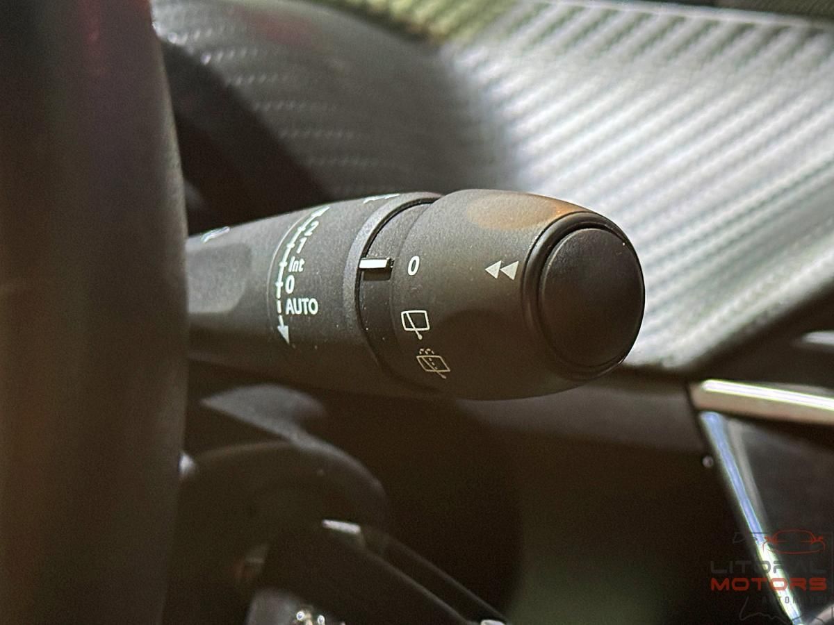 peugeot-2008-2023-gasolina-1199cc