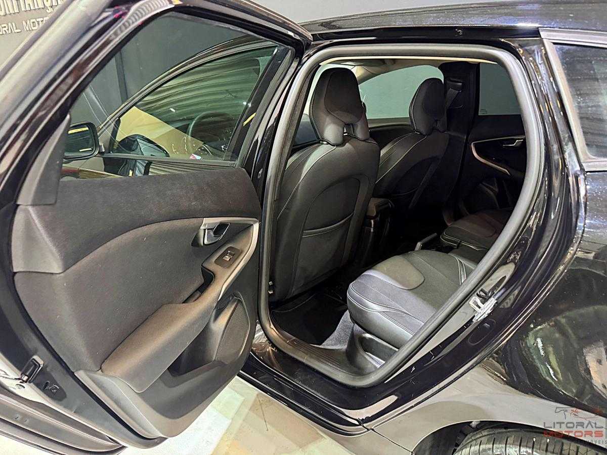 volvo-v40-2016-diesel-1969cc