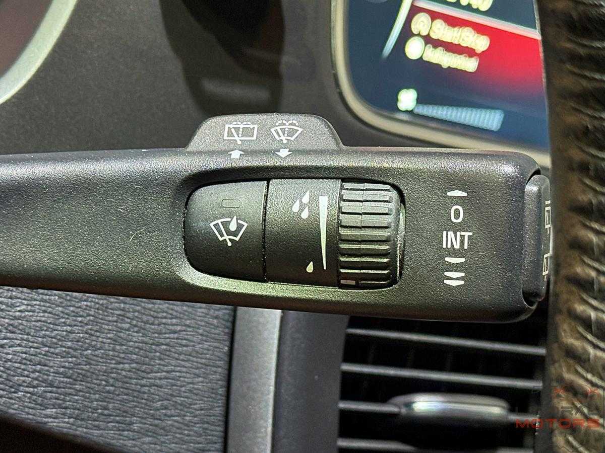 volvo-v40-2016-diesel-1969cc