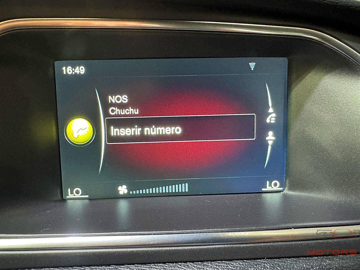 volvo-v40-2016-diesel-1969cc