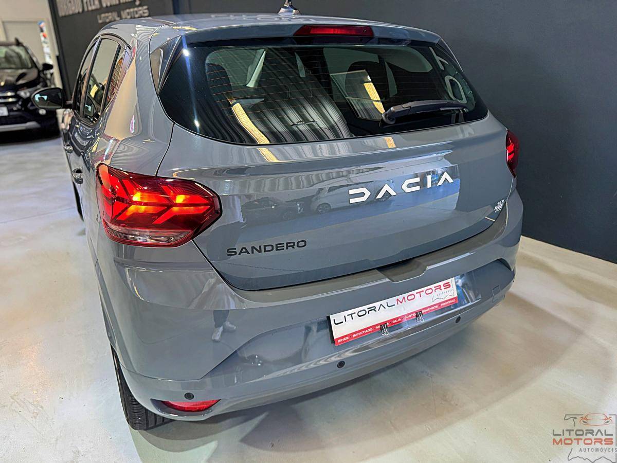 dacia-sandero-2024-gasolina-999cc