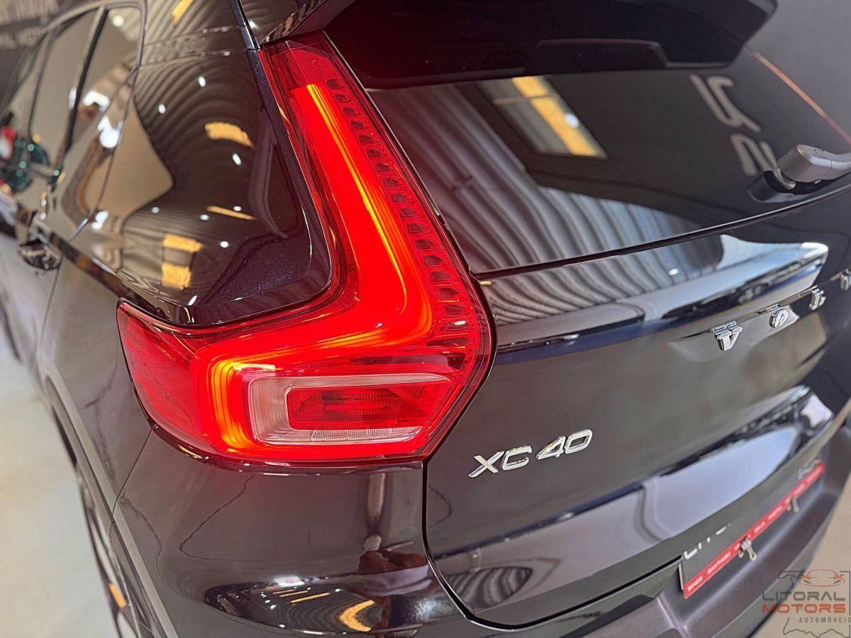 volvo-xc40-2023-hibrido-a-gasolina-1477cc