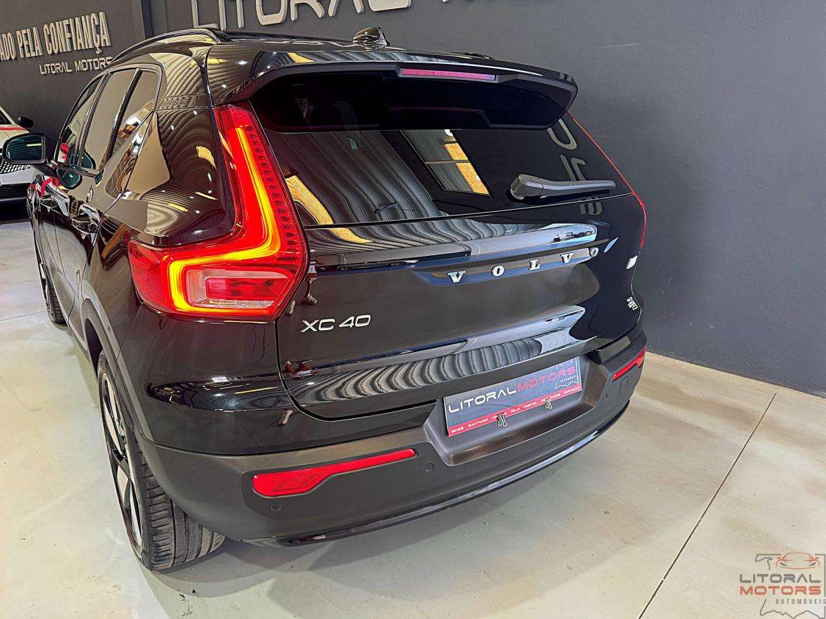 volvo-xc40-2023-hibrido-a-gasolina-1477cc