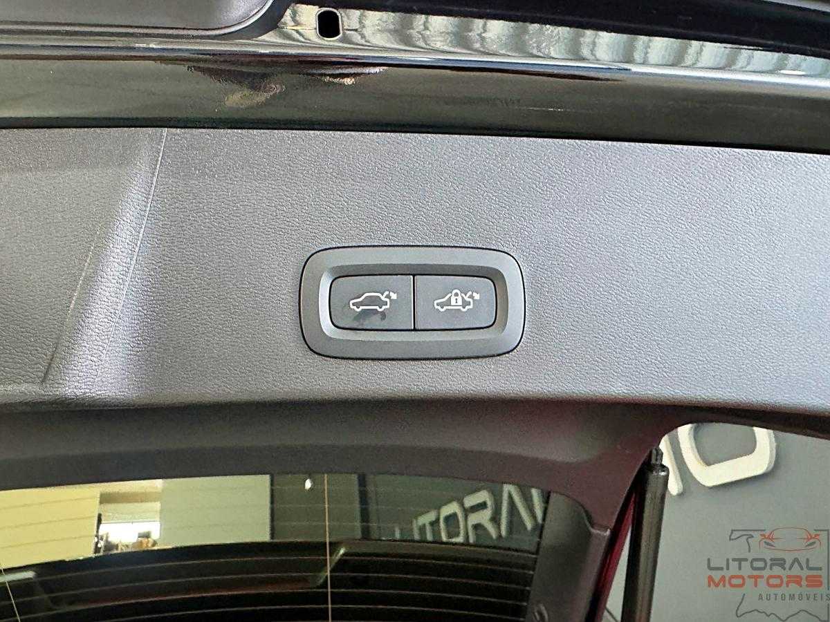 volvo-xc40-2023-hibrido-a-gasolina-1477cc