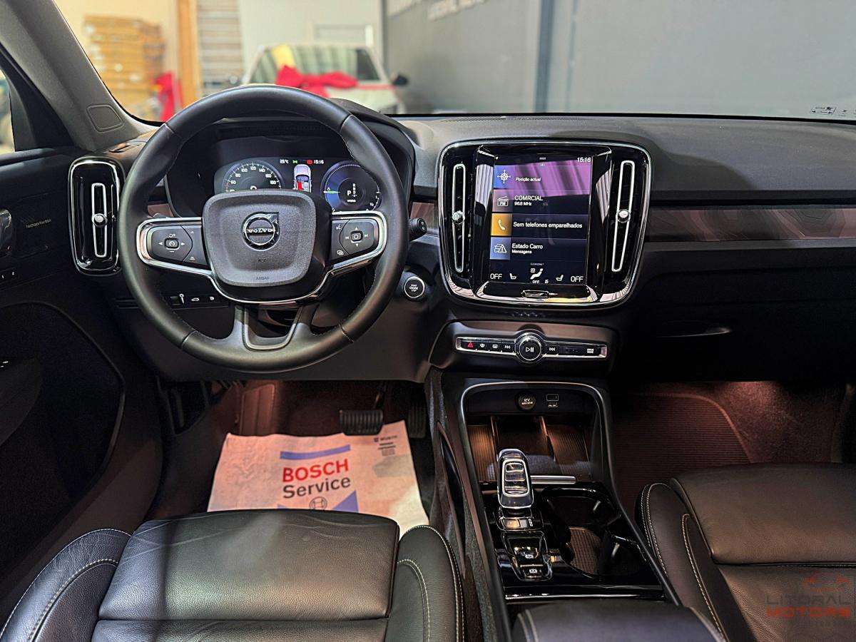volvo-xc40-2023-hibrido-a-gasolina-1477cc