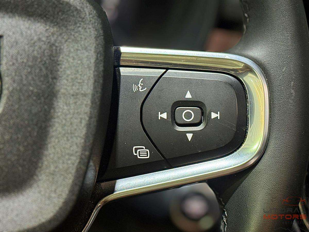 volvo-xc40-2023-hibrido-a-gasolina-1477cc