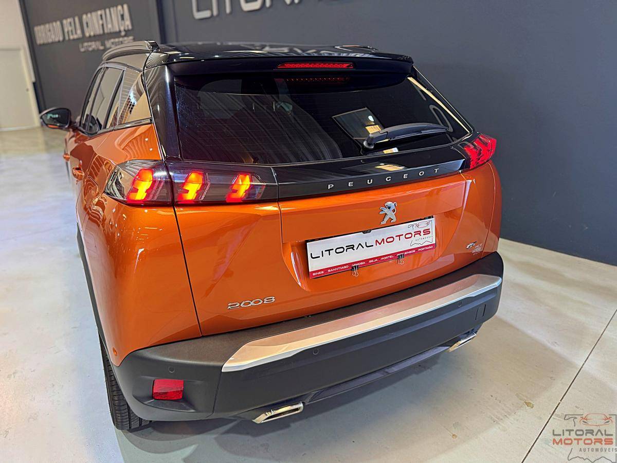 peugeot-2008-2023-gasolina-1199cc