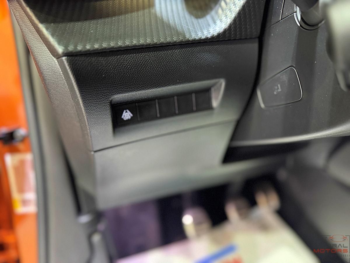 peugeot-2008-2023-gasolina-1199cc