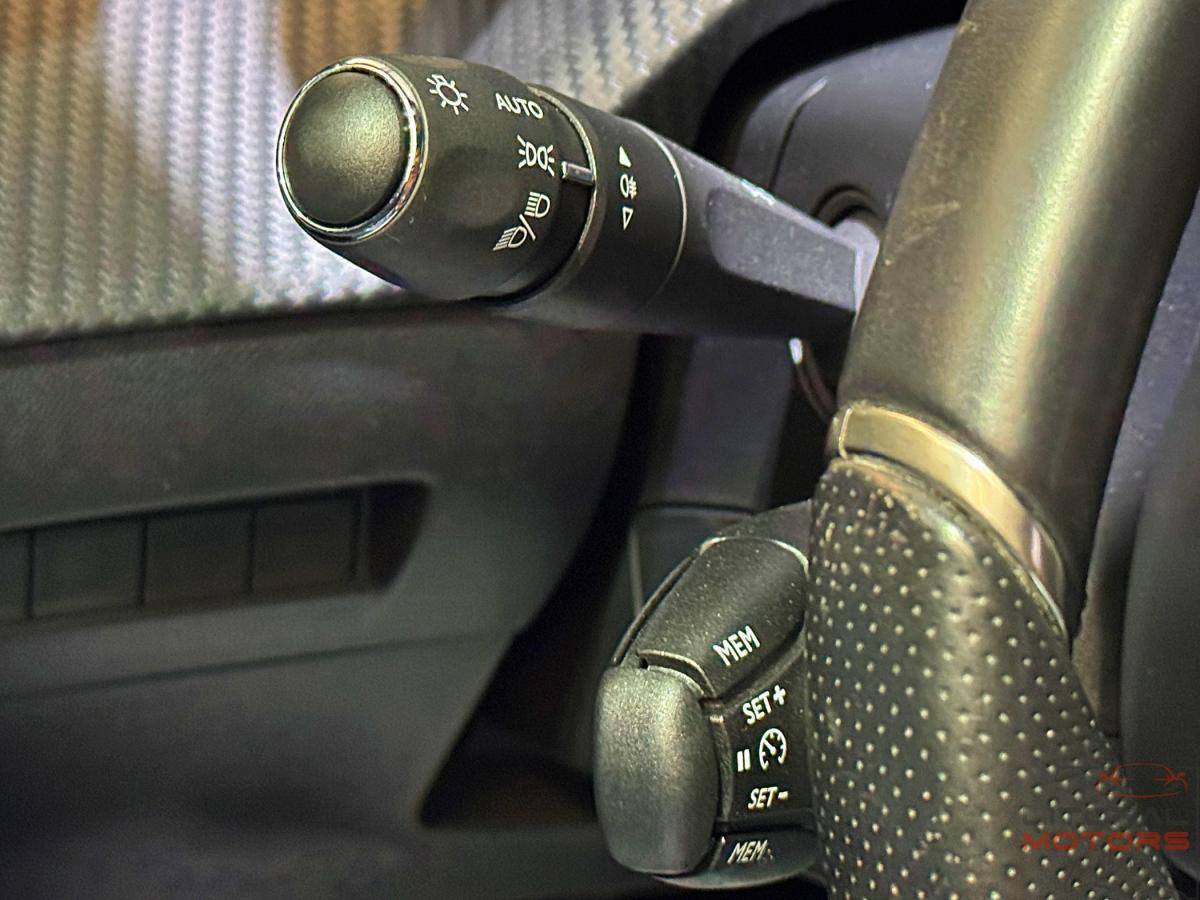 peugeot-2008-2023-gasolina-1199cc