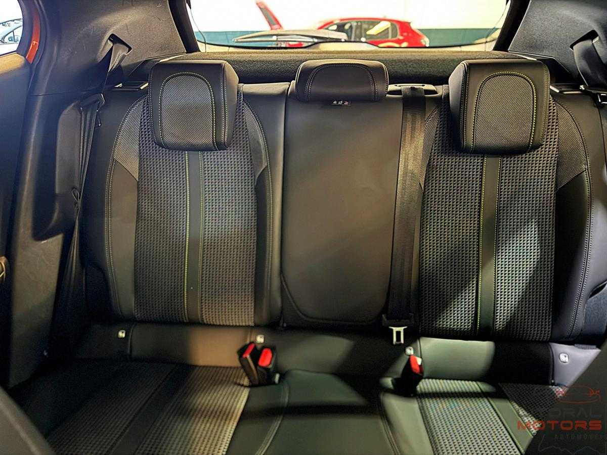 peugeot-2008-2023-gasolina-1199cc