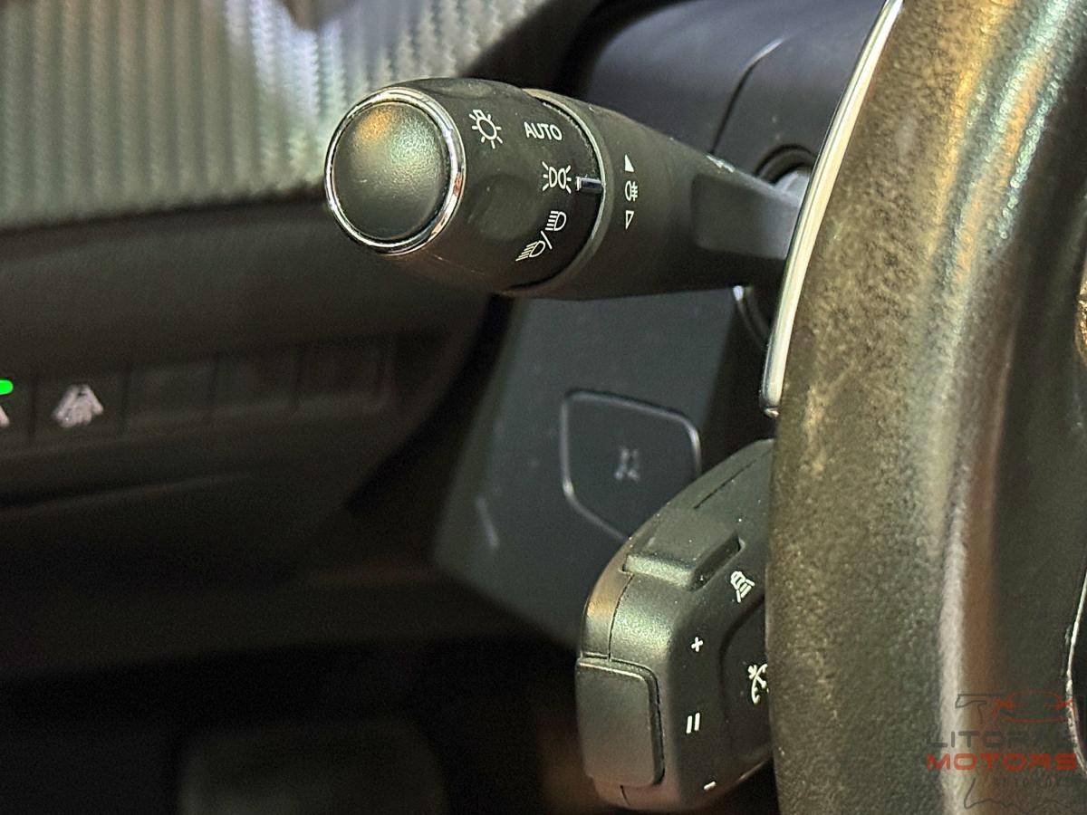 peugeot-208-2021-gasolina-1199cc