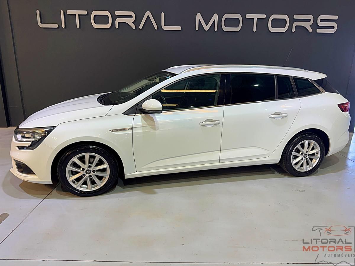 renault-megane-sport-tourer-2017-diesel-1461cc