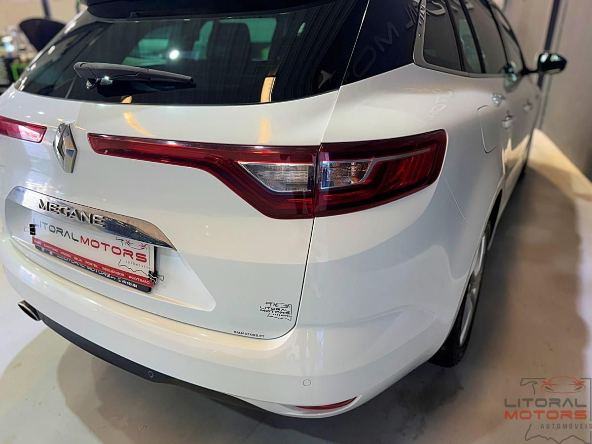 renault-megane-sport-tourer-2017-diesel-1461cc