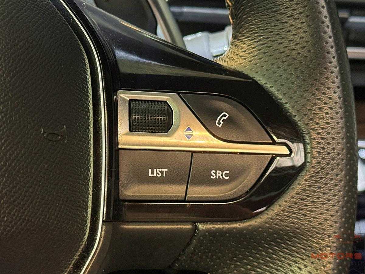 peugeot-5008-2021-gasolina-1199cc